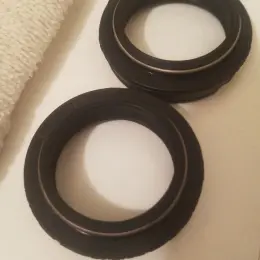 Сальники Manitou 32mm