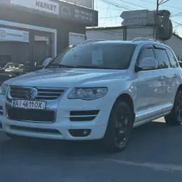 Volkswagen Touareg 2008 Білий, Газ/Бензин 3.6 л.