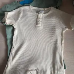 Дитячі літні ромпери