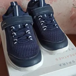 Кросівки Geox Respira, 28 розмір, устілка 18 см