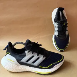 Adidas Ultraboost 21 42 (26.5 см)
