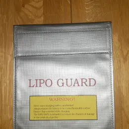 Бокс для АКБ LIPO GUARD 18х22 см
