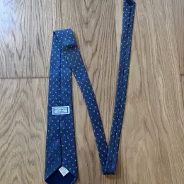 Yves Saint Laurent Mens Flower Silk Necktie