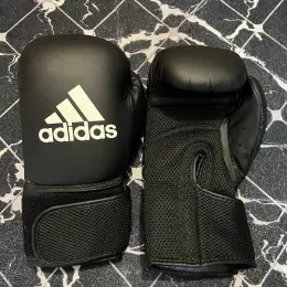 Боксерские перчатки Adidas