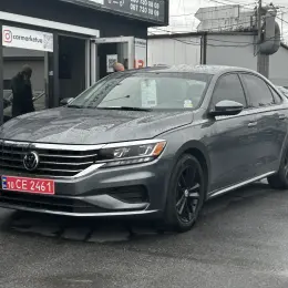 Volkswagen Passat 2021 Бензин 2.0л Автомат Сірий