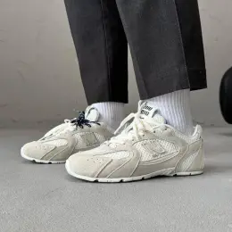 New Balance x Miu Miu 530 Grey/White