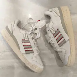 Adidas Чоловічі Шкіра Невагомі 44 р