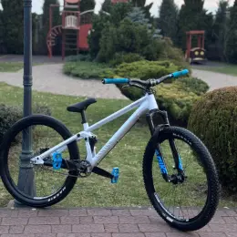 Продам велосипед Canyon Stitched 720