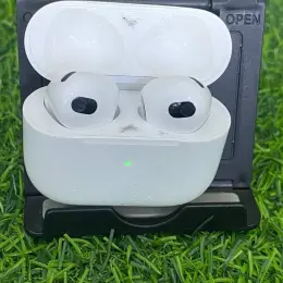 Apple AirPods 3