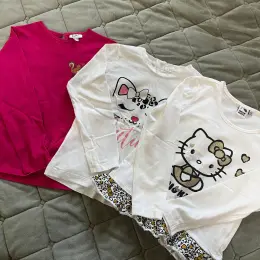 Набір дитячих футболок Hello Kitty розмір 98-104