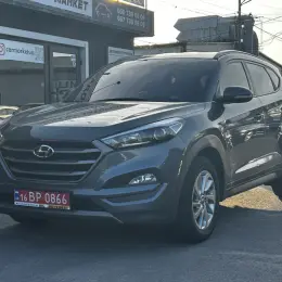 Hyundai Tucson 2015 1.7 л. Дизель Передній Привід Сірий