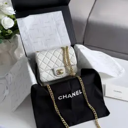 Chanel Classic сумка біла натуральна шкіра