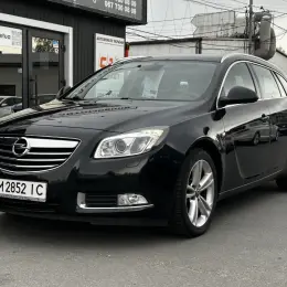 Opel Insignia 2012 Чорний