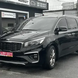 Kia Carnival 2018 Дизель 2.2л Автомат Чорний