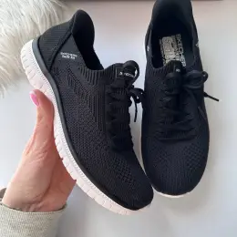 Жіночі кросівки Skechers Hands Free Slip-On з устілками Memory