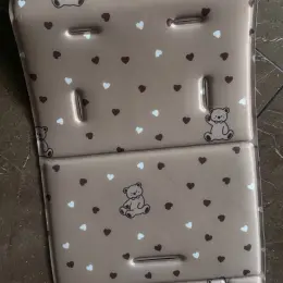 Матрасик в коляску с принтом мишек