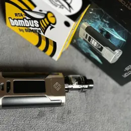 Вейп комплект: Wismec Predator 228W Silver и Oumier Bombus RTA 24mm Black