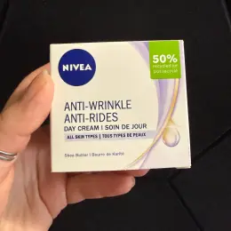 Денний крем NIVEA Anti-Wrinkle для всіх типів шкіри
