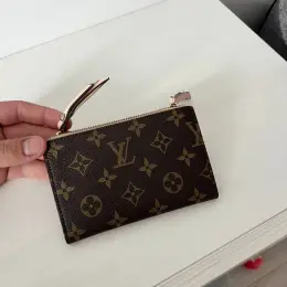 Louis Vuitton картхолдер
