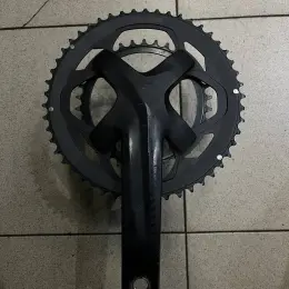 Шатуны Fsa Omega, покрышки Lugano 2, педали Shimano SLD