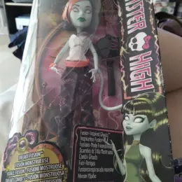 Monster High Freaky Fusion Scarah Screams Doll