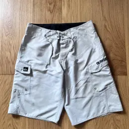 Quiksilver board shorts, Розмір: 31