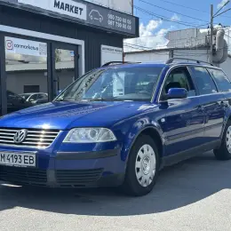 Volkswagen Passat B5+ 2003 2.0 л Бензин Синий