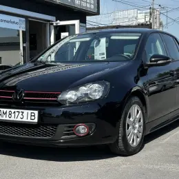 Volkswagen Golf 2012, Бензин 1.4 л., Чорний