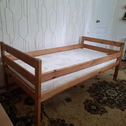 Кровать детская с матрасом 165x85