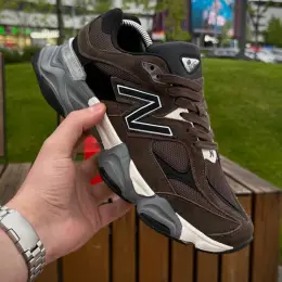 Кросівки New Balance 9060 коричневі натуральна замша та сітка