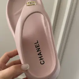 Chanel женские шлепанцы розовые
