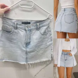 Спідниця джинсова Bershka Розмір 38