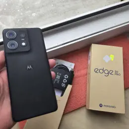 Motorola Edge 50 Pro 12/512 GB