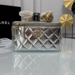 Сумка Chanel Vanity 17 см
