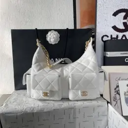 Сумка Chanel біла шкіряна люкс