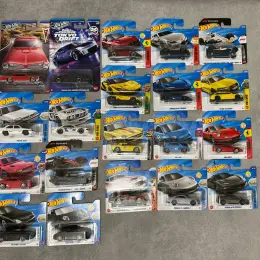 Колекційні моделі автомобілів Hot Wheels