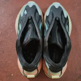 Кросівки Adidas 46 розмір