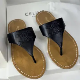 Шльопанці Celine чорні