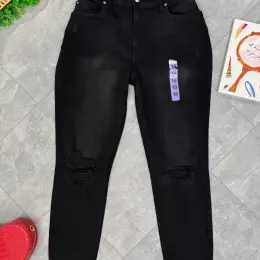 Чорні джинси DenimCo з рваними колінами UK 18 / 52