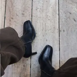 NA-KD Slim Ankle Boots