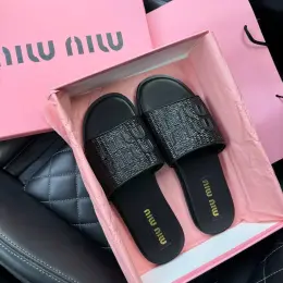 Miu Miu Slippers Black Шкіра/Текстиль