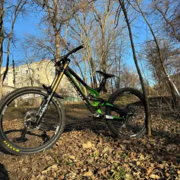 Велосипед Specialized Demo 8 CARBON даунхіл M 2018