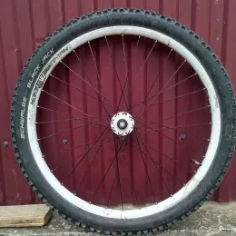 Переднее колесо на гайках Skott/Alexrims FR 30