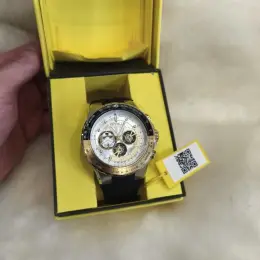 Invicta чоловічий годинник