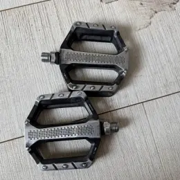 Платформені педалі Shimano PD-EF202