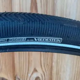 Велопокрышка Vredestein Perfect Moirée 26x1.65 (42-559)