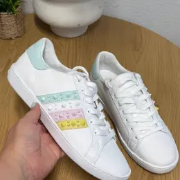 Кросівки GUESS жіночі білі з пастельними вставками, розмір 39
