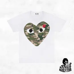 Comme des Garcons Play (CDG) Футболка с принтом сердца