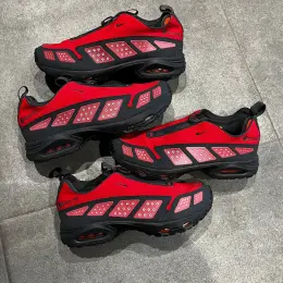 Nike Air Max SNDR Red "Gore-Tex"