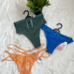 Лот жіночих трусиків Hunkemoller розмір XS